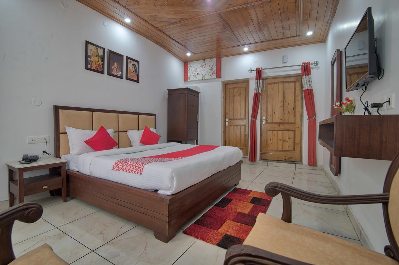 Oyo 13755 Woodstock Inn Далхаузи Екстериор снимка