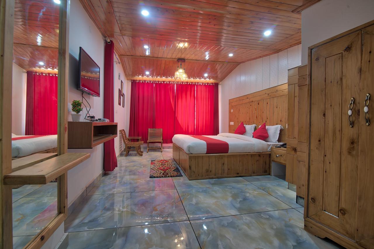 Oyo 13755 Woodstock Inn Далхаузи Екстериор снимка