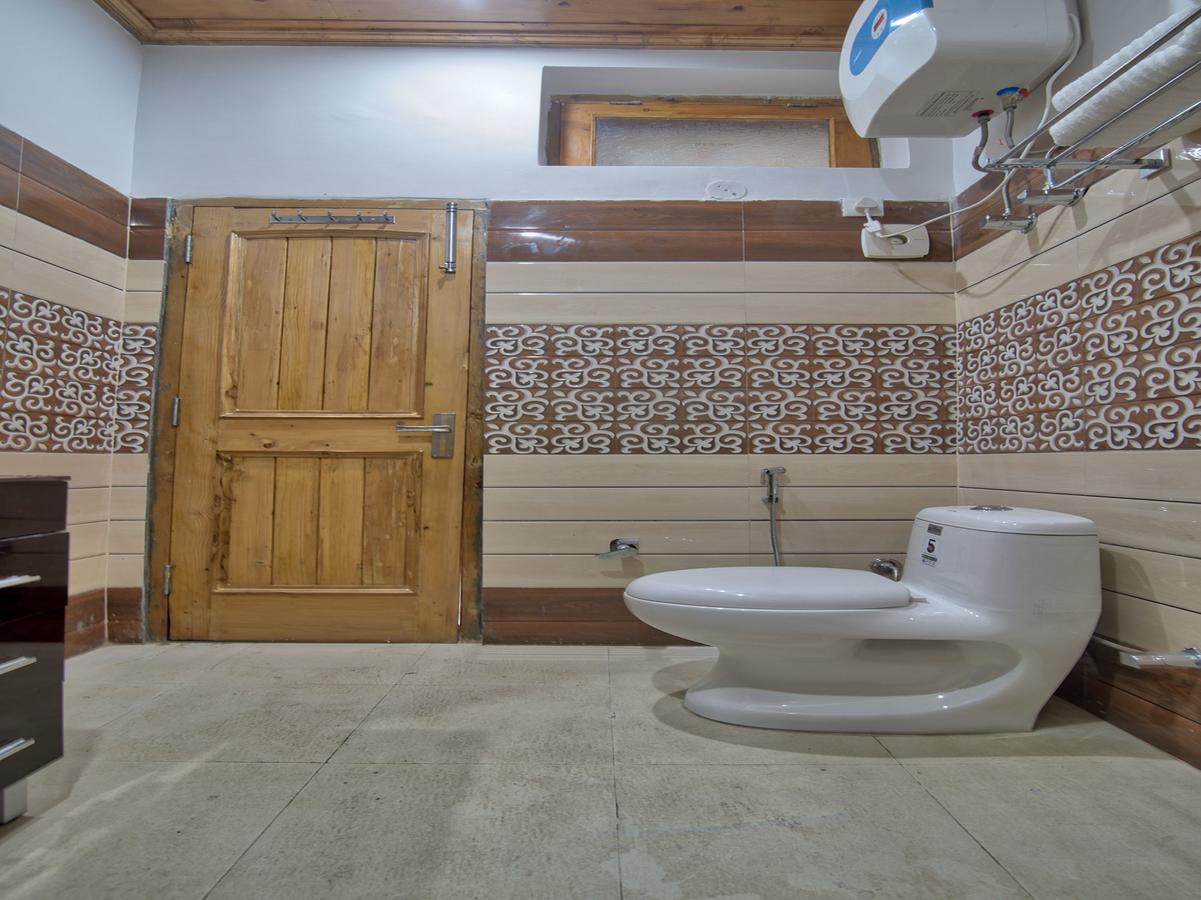 Oyo 13755 Woodstock Inn Далхаузи Екстериор снимка
